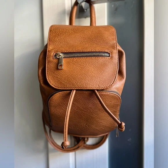 Aldo Brown Leather Backpack Aldo Leather Backpack Brown Like New Mercari Aldo Brown Leather Backpack Aldo Leather Backpack Brown Like New Mercari